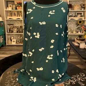 LOFT SLEEVELESS TANK SIZE small